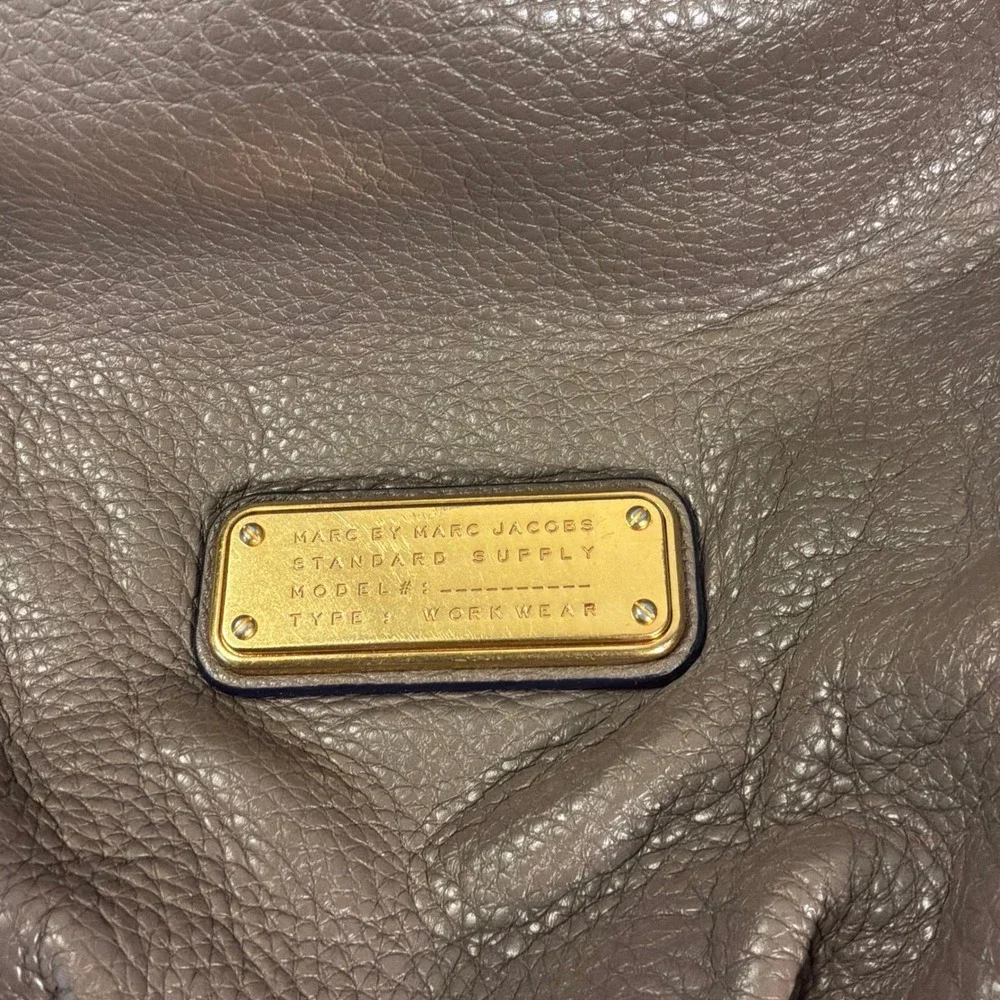 Marc By Marc Jacobs Hillier Hobo Bag Large Taupe Leather Crossbody Handbag